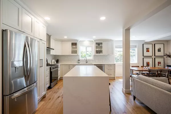 12523 Blackstock ST, Maple Ridge, BC V2X 5N7