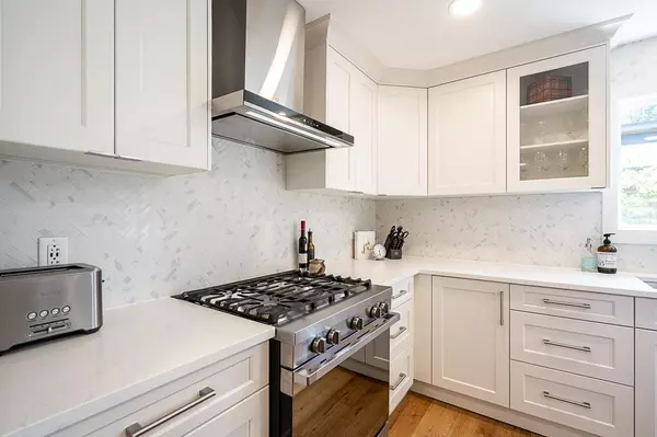 Maple Ridge, BC V2X 5N7,12523 Blackstock ST