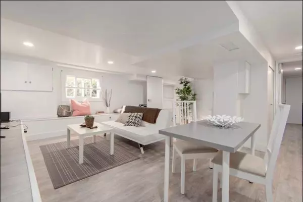 1541 Maple ST #C, Vancouver, BC V6J 3S2