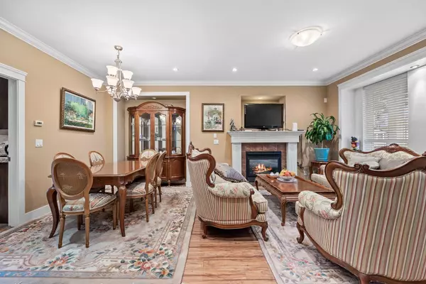 Surrey, BC V3T 2J2,13145 108 AVE