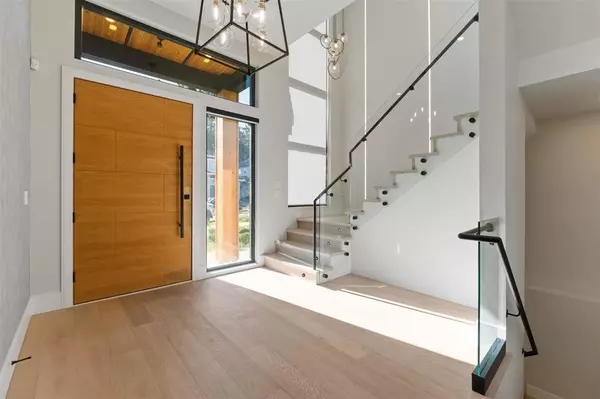 Surrey, BC V4N 5X2,16211 96b AVE