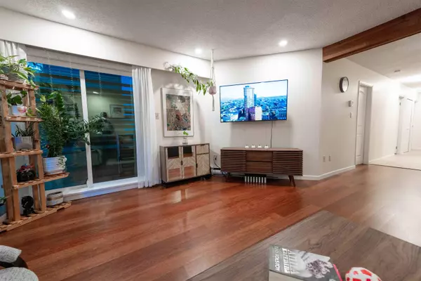 Vancouver, BC V6E 1H3,1274 Barclay ST #112