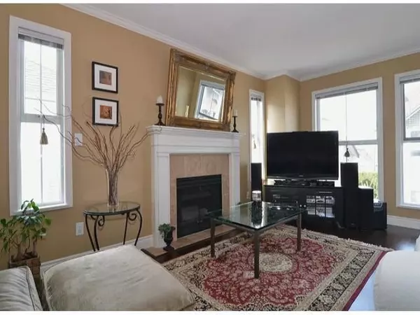 Langley, BC V1M 2K2,8716 Walnut Grove DR