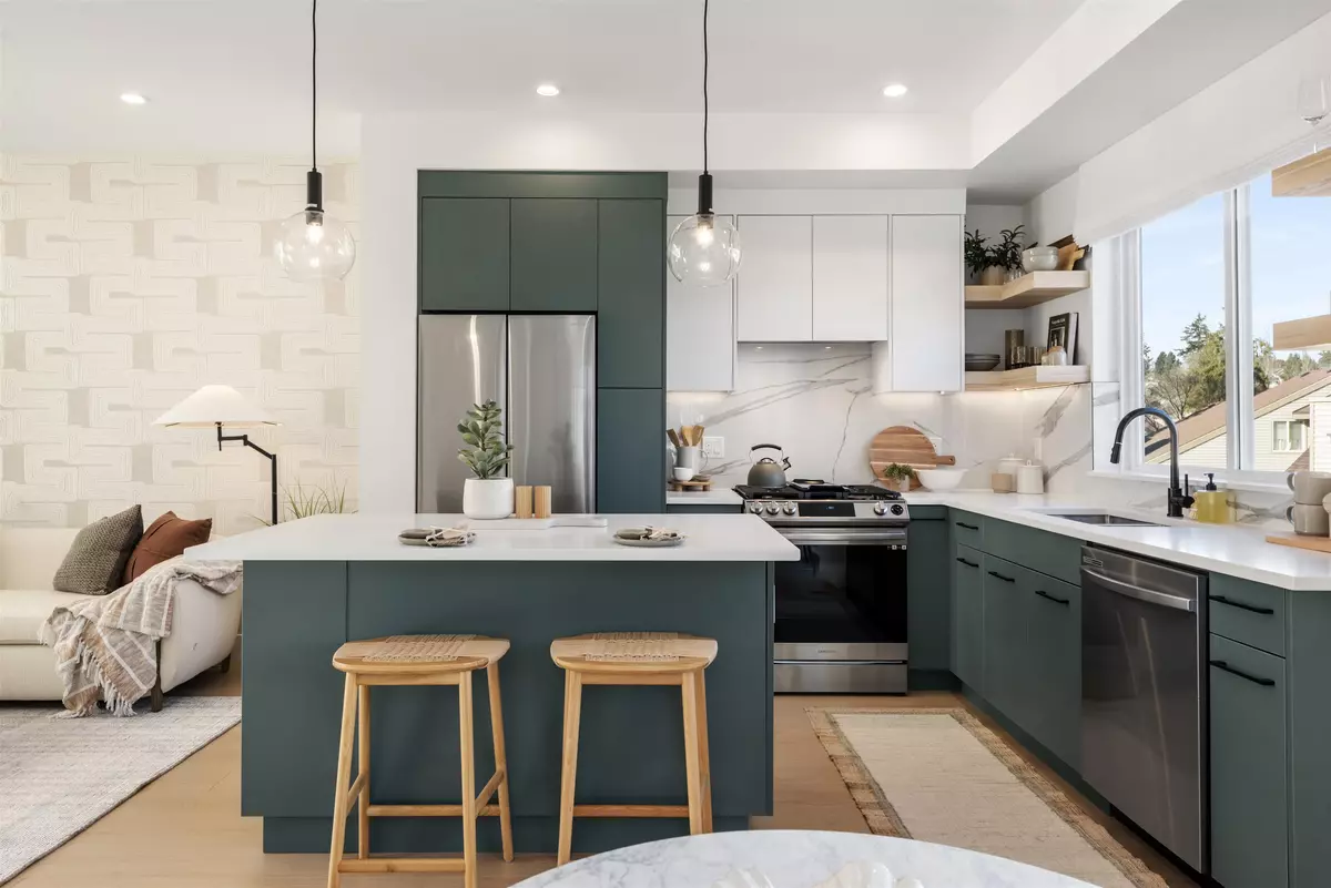 Surrey, BC V3S 0B7,19330 Fairway DR #28