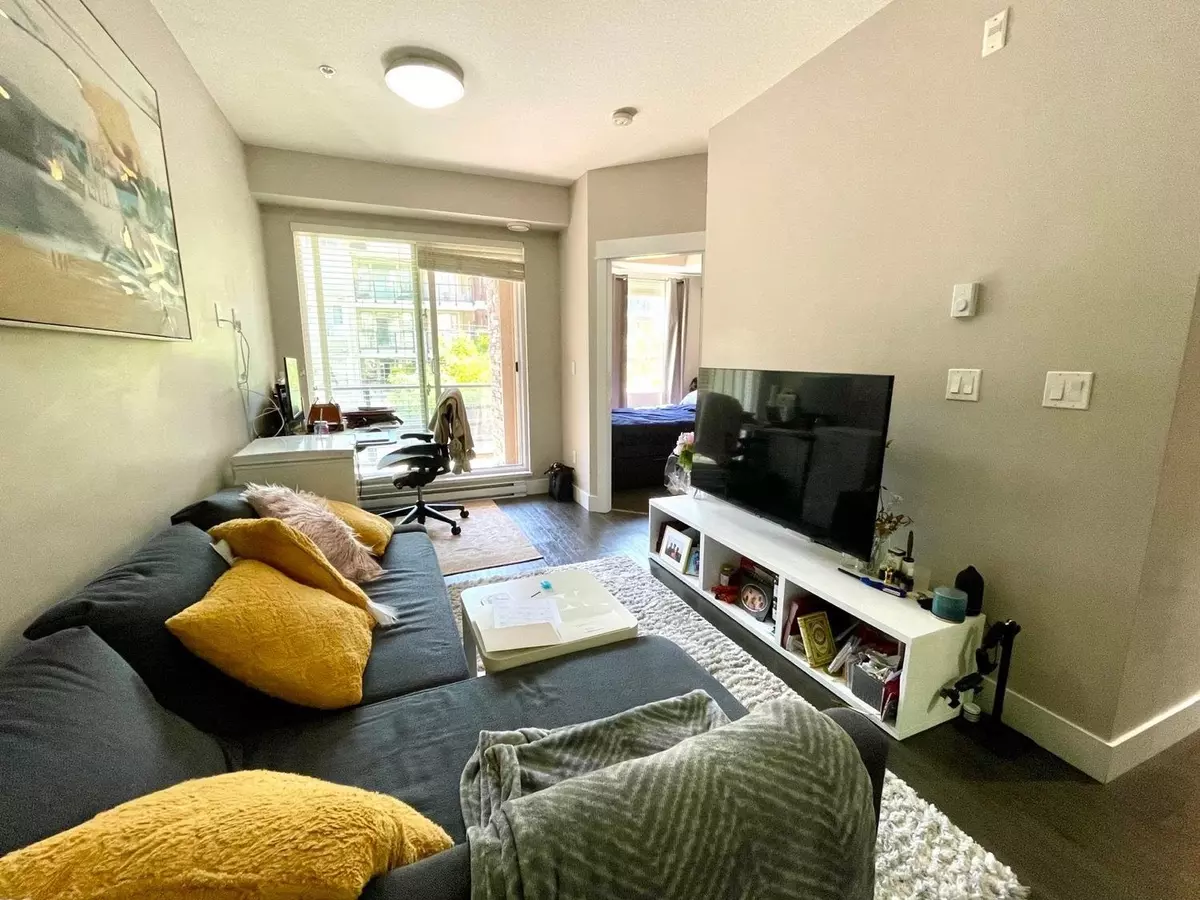 Port Coquitlam, BC V3C 0E4,2495 Wilson AVE #203