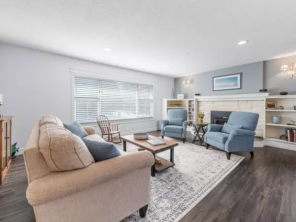 Langley, BC V3A 2K7,4551 209 ST