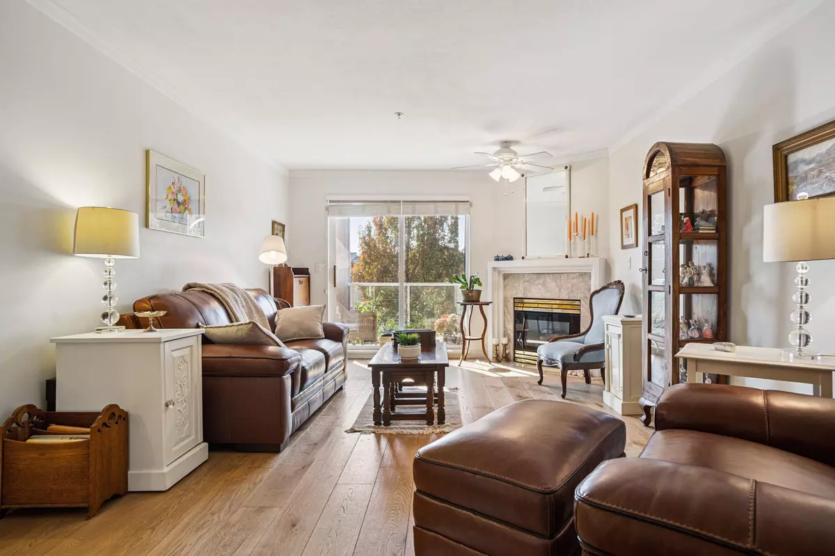 Delta, BC V4K 5B2,4768 53 ST #214