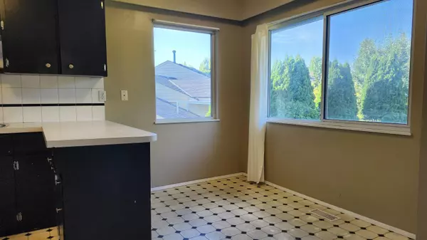 Richmond, BC V7A 3J2,11400 Seafield CRES