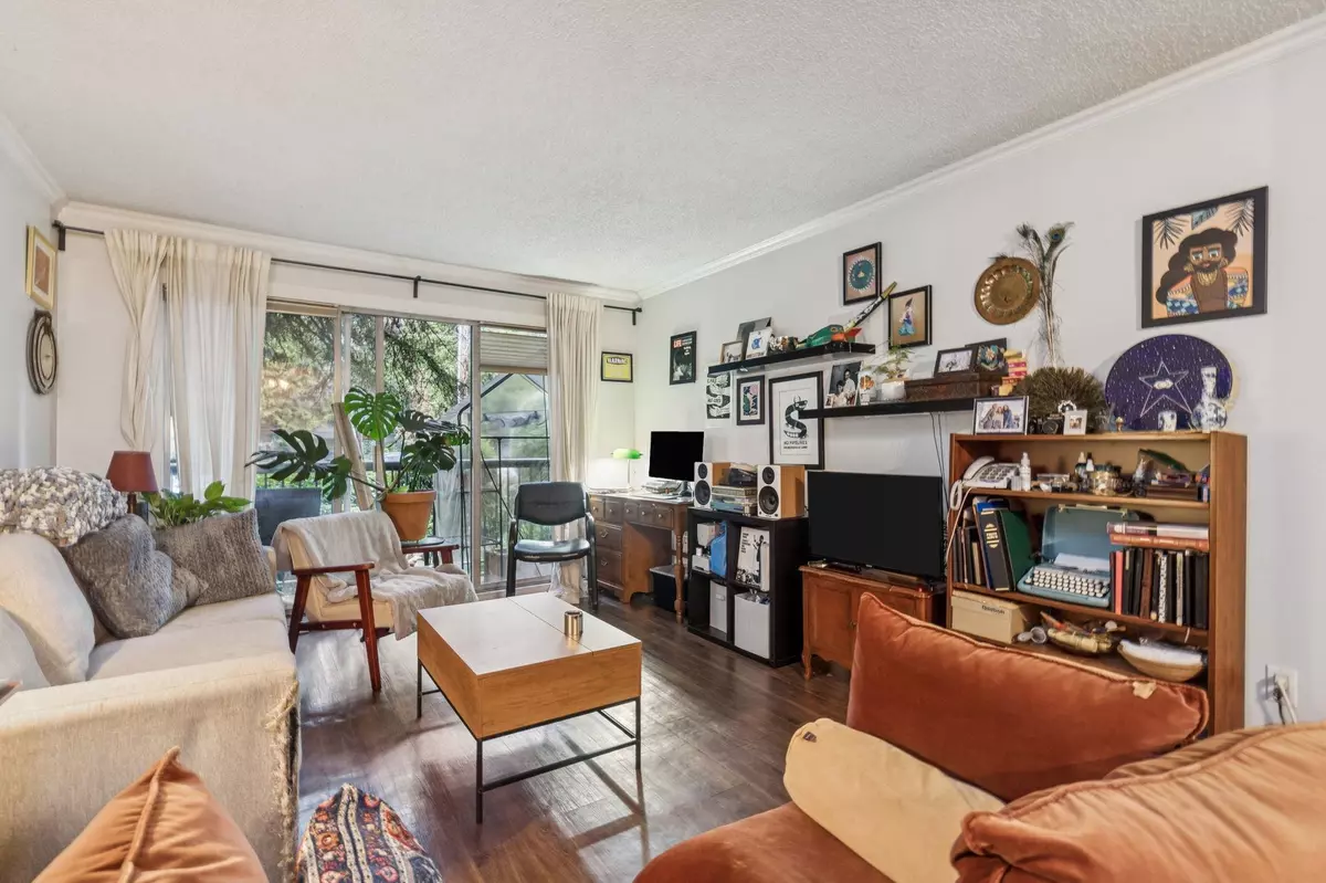 New Westminster, BC V3L 1G1,428 Agnes ST #302