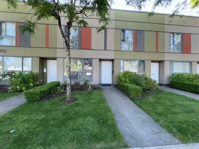 Maple Ridge, BC V2X 6M2,12095 228 ST #7