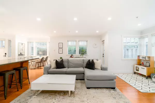 Vancouver, BC V6R 4S8,2460 Sasamat ST