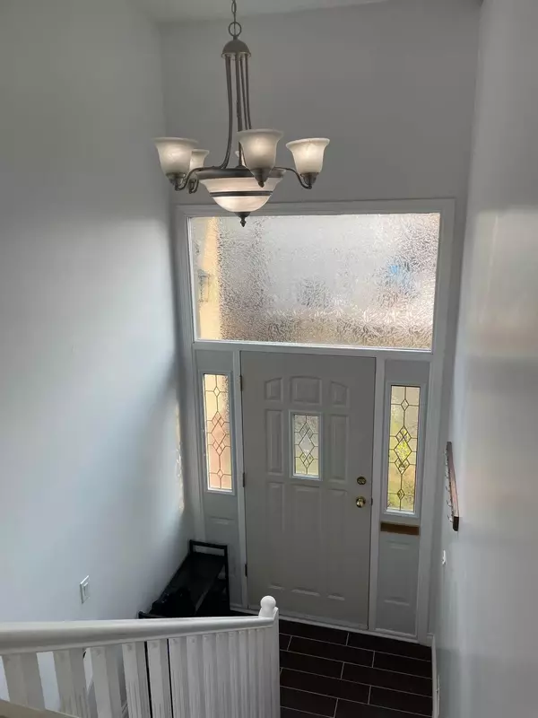 7192 Paulus CRES #upper, Burnaby, BC V5A 1P5