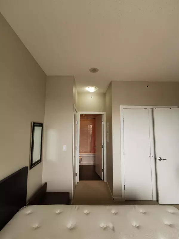 Burnaby, BC V5E 0A2,7088 Salisbury AVE