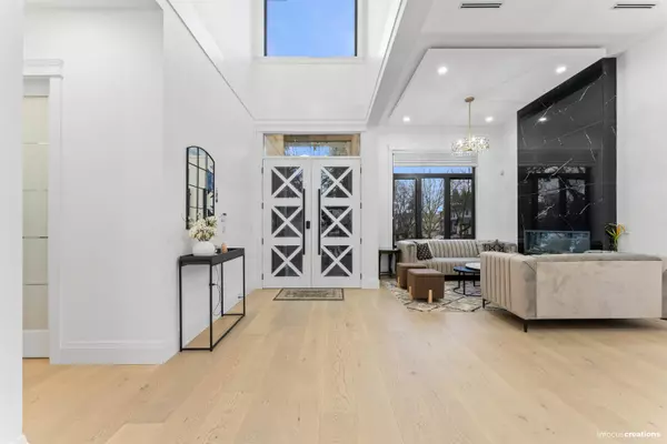 Surrey, BC V3W 6V6,7555 140a ST