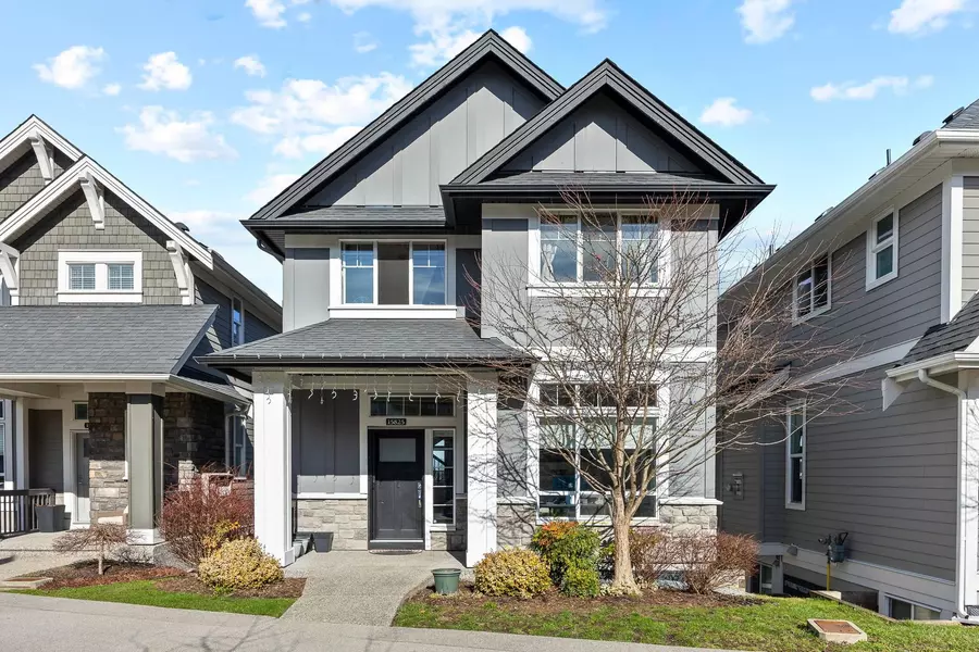 15825 Wills Brook WAY, Surrey, BC V3Z 0N4