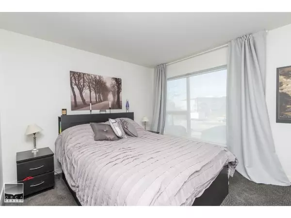North Vancouver, BC V7M 0B1,1288 Chesterfield Avenue