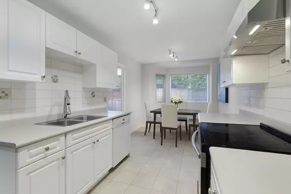 Burnaby, BC V3N 2E8,7901 13th AVE #5