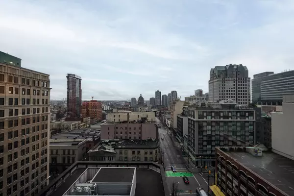 Vancouver, BC V6B 6H4,438 Seymour ST #1409