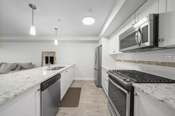 Ladner, BC V4K 3V7,4815 55b ST #109