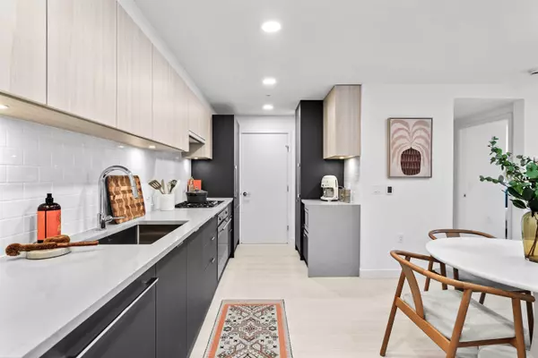 Vancouver, BC V5K 3G5,2419 Grant ST #303