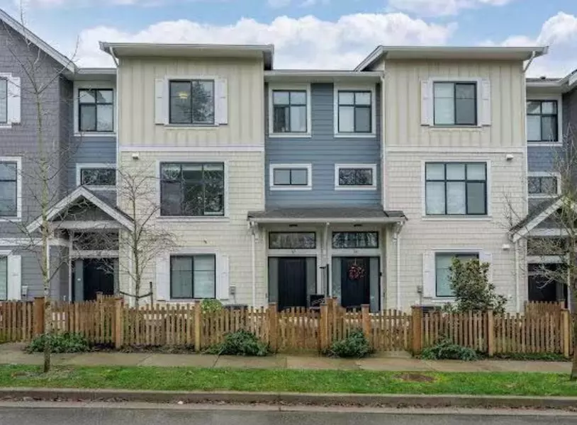 20261 72b AVE #17, Langley, BC V2Y 3M8