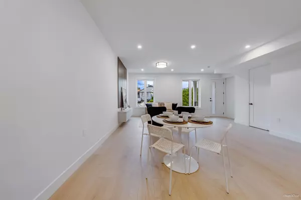 Burnaby, BC V3N 0K2,7893 2nd ST #3