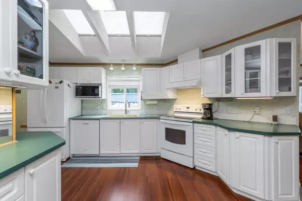 Abbotsford, BC V2T 6M4,2035 Martens ST #33