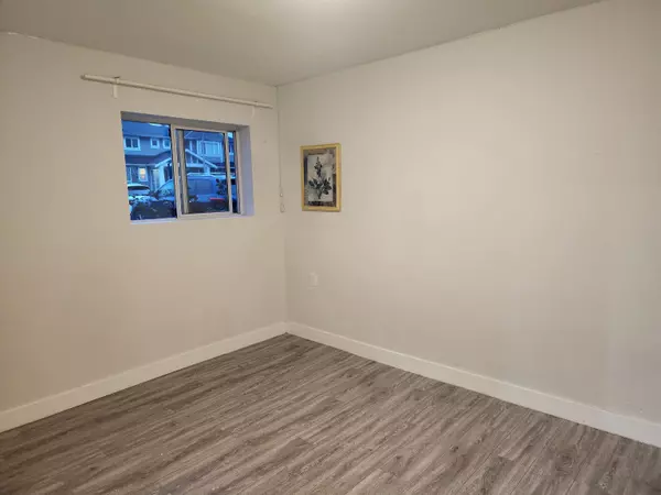 120B Avenue, Pitt Meadows, BC V3Y 1W3