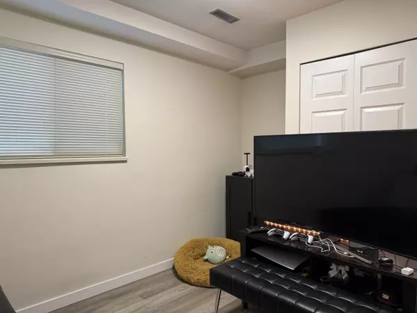 Richmond, BC V7A 5B4,7040 Williams RD #4