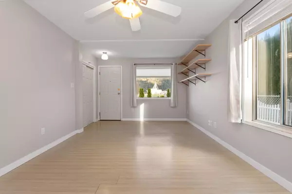 Agassiz, BC V0M 1A1,6882 Lougheed HWY