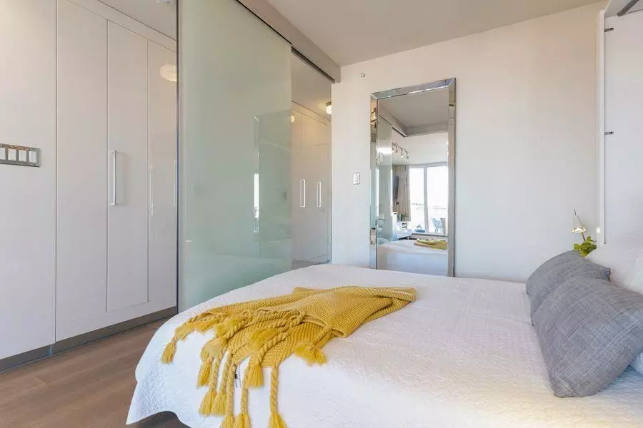 Vancouver, BC V6A 0C8,189 Keefer ST #910