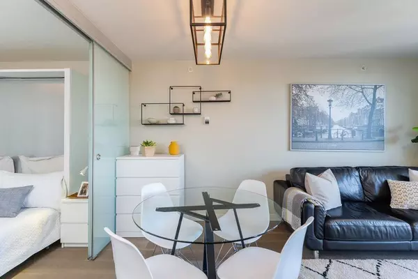 Vancouver, BC V6A 0C8,189 Keefer ST #910