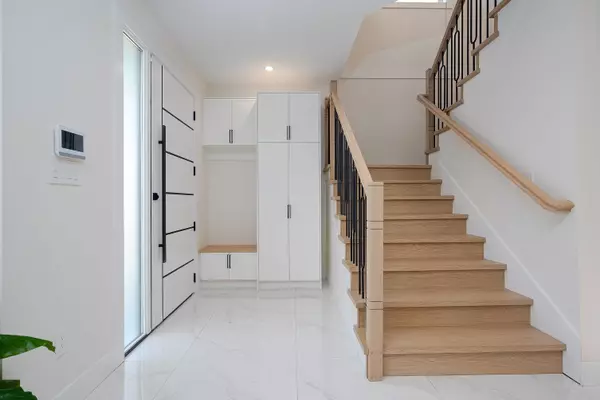 Richmond, BC V7E 1J9,4242 Williams RD