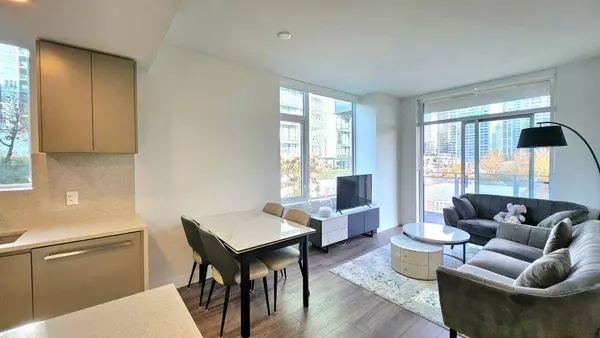 Burnaby, BC V5C 0N3,4433 Alaska ST #301