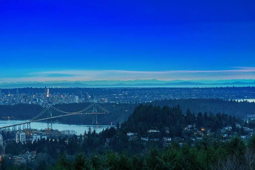 West Vancouver, BC V7S 2A9,848 Eyremount DR