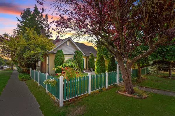 1602 Tenth AVE, New Westminster, BC V3M 3J3