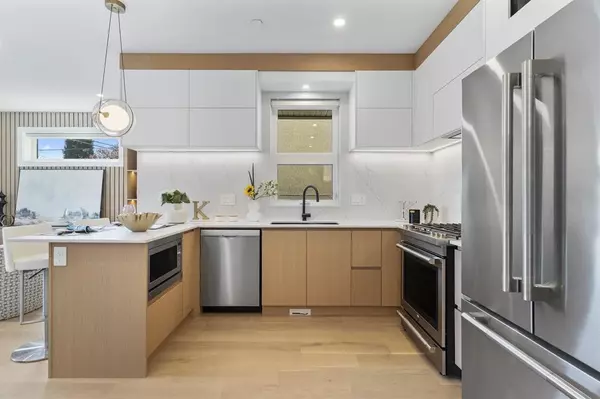 1243 Nootka ST #1 Vancouver, BC V5K 4E6