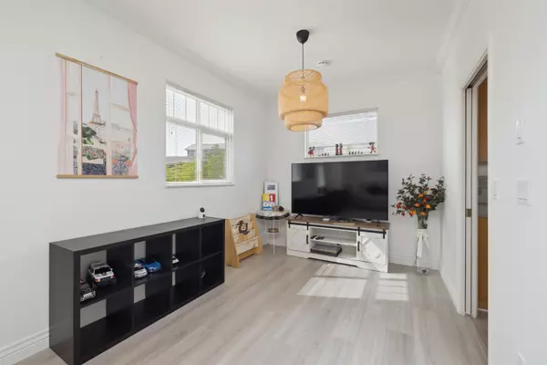 Richmond, BC V7E 2T9,4111 Garry ST #12