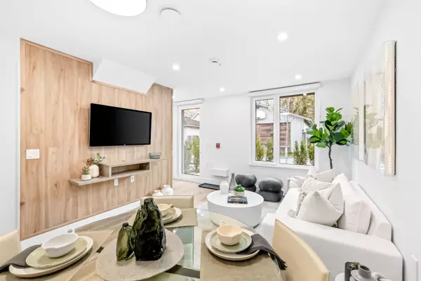 2250 E 1st AVE #131, Vancouver, BC V5N 1B6