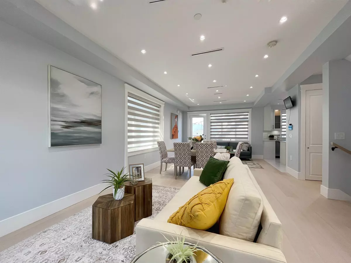 Vancouver, BC V5M 2V6,3275 E 20th AVE