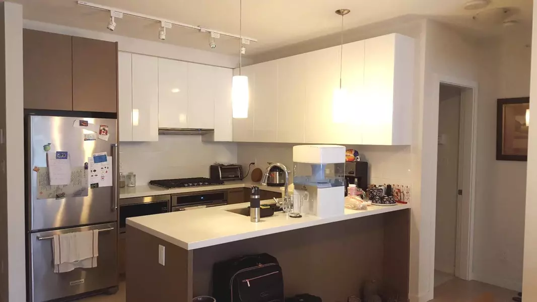 3080 Lincoln AVE #501, Coquitlam, BC V3B 0L9