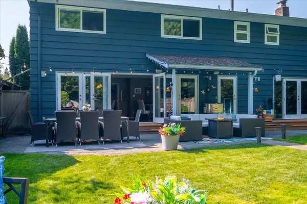 North Vancouver, BC V7J 2Y8,2864 Bushnell PL