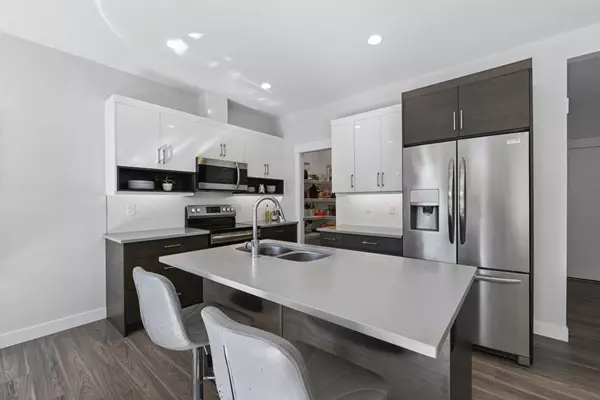 Chilliwack, BC V2R 6A6,43680 Chilliwack Mountain RD #8