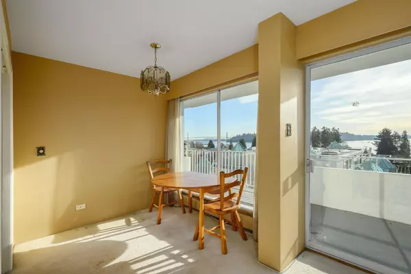 West Vancouver, BC V7V 1P9,1730 Duchess AVE #203