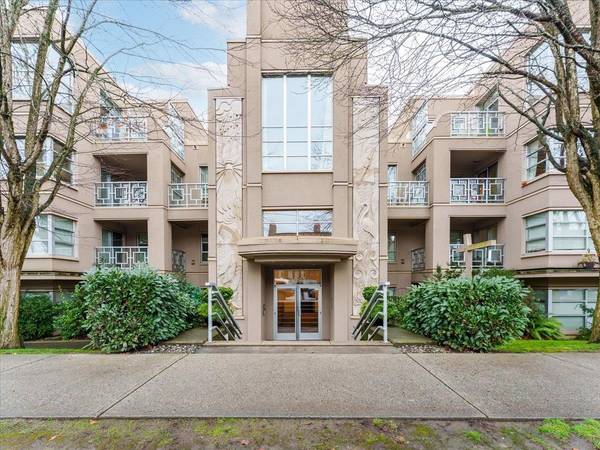 3083 W 4th AVE #408, Vancouver, BC V6K 1R5