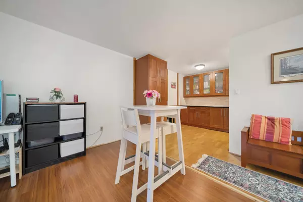 Delta, BC V4C 3C5,11806 88 AVE #324