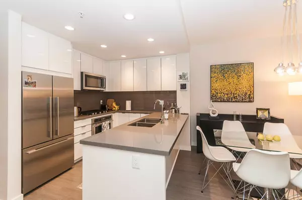 North Vancouver, BC V7M 3G8,255 1st ST #405