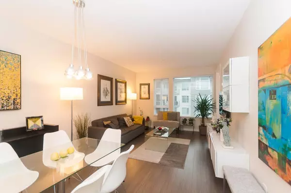 North Vancouver, BC V7M 3G8,255 1st ST #405