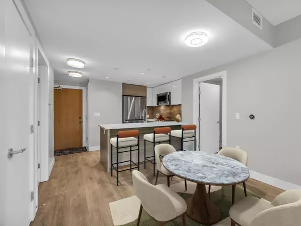 Vancouver, BC V5S 0H3,3451 Sawmill CRES #607