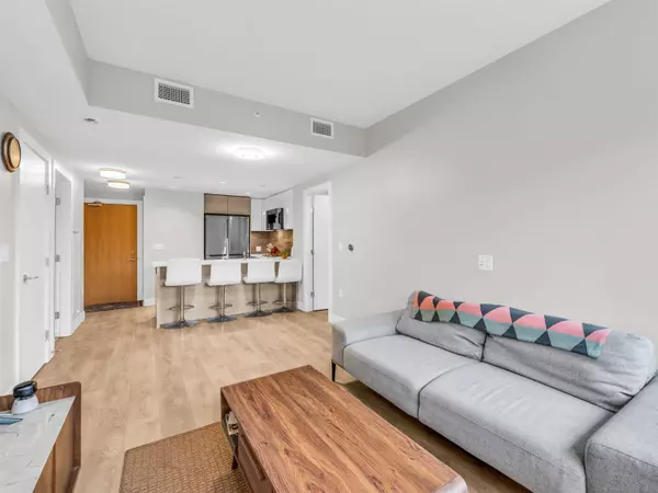 Vancouver, BC V5S 0H3,3451 Sawmill CRES #607